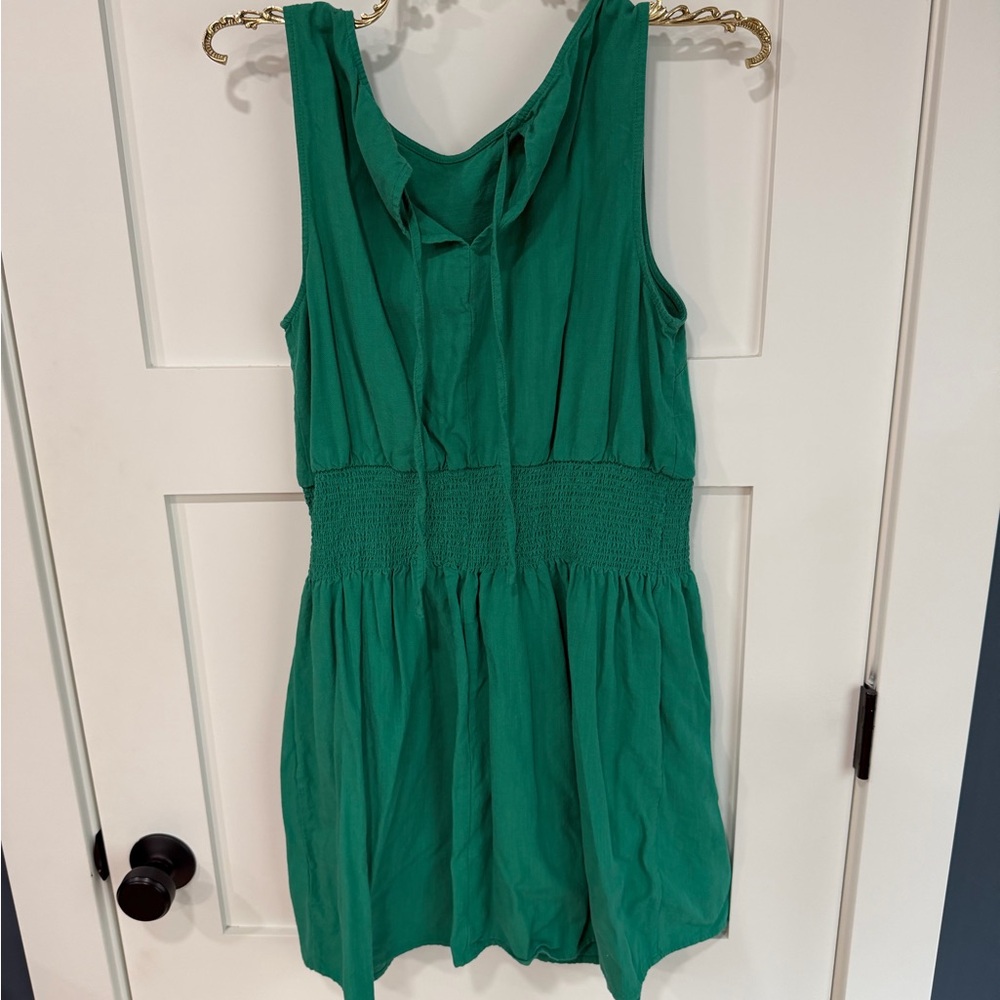 Universal Thread Emerald Green Top